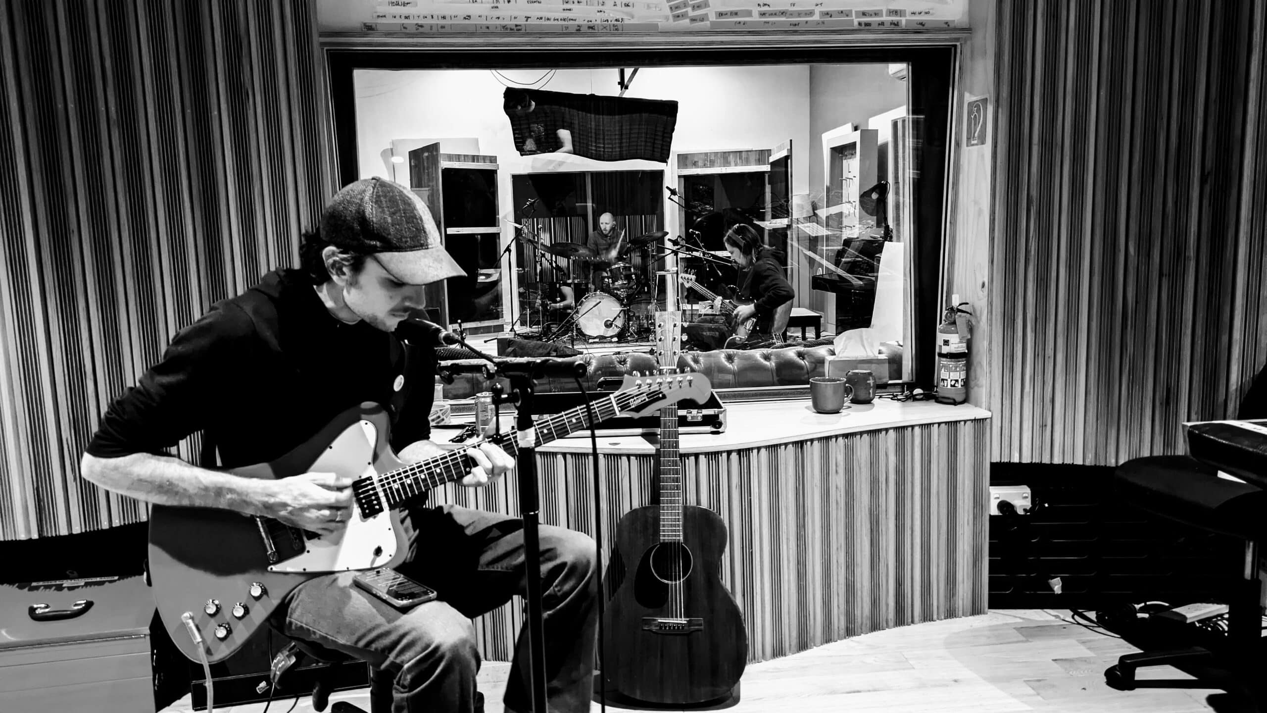 We’re a sound recording studio that does the heavy lifting for you.
